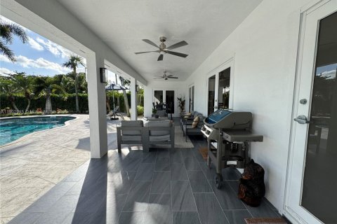 Villa ou maison à vendre à Homestead, Floride: 4 chambres, 226.5 m2 № 1954522 - photo 16