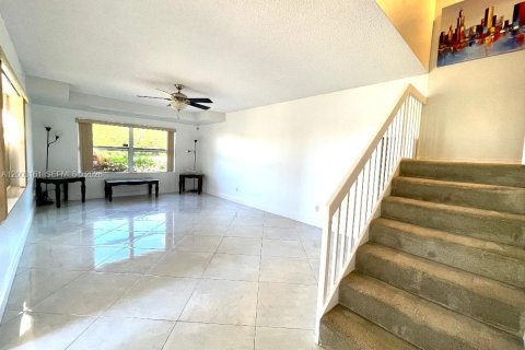 Townhouse in Boynton Beach, Florida 2 bedrooms, 127.65 sq.m. № 2069212 - photo 23