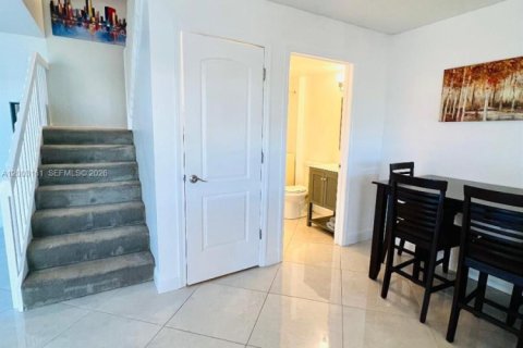 Townhouse in Boynton Beach, Florida 2 bedrooms, 127.65 sq.m. № 2069212 - photo 18