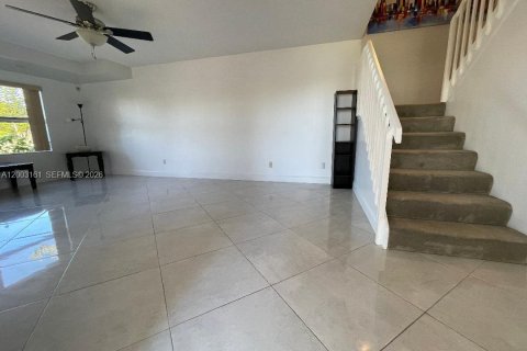 Townhouse in Boynton Beach, Florida 2 bedrooms, 127.65 sq.m. № 2069212 - photo 14