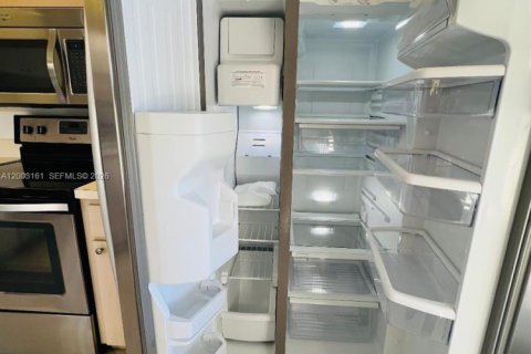 Townhouse in Boynton Beach, Florida 2 bedrooms, 127.65 sq.m. № 2069212 - photo 10