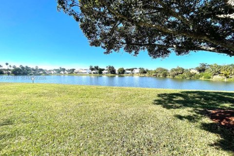 Townhouse in Boynton Beach, Florida 2 bedrooms, 127.65 sq.m. № 2069212 - photo 2