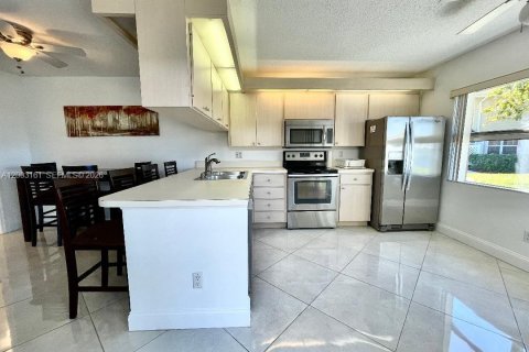 Townhouse in Boynton Beach, Florida 2 bedrooms, 127.65 sq.m. № 2069212 - photo 6