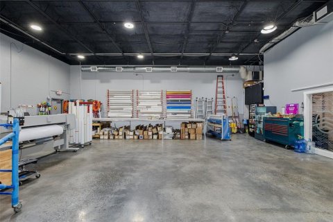 Propiedad comercial en venta en Port Richey, Florida, 178.37 m2 № 2330529 - foto 19