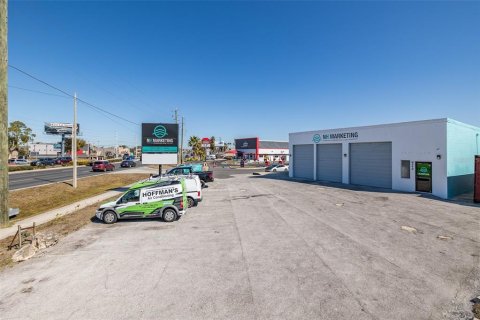 Propiedad comercial en venta en Port Richey, Florida, 178.37 m2 № 2330529 - foto 6