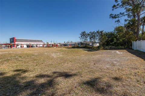 Propiedad comercial en venta en Port Richey, Florida, 178.37 m2 № 2330529 - foto 29
