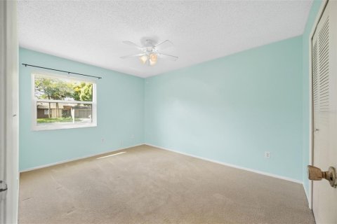 House in Casselberry, Florida 4 bedrooms, 165.55 sq.m. № 2391605 - photo 29