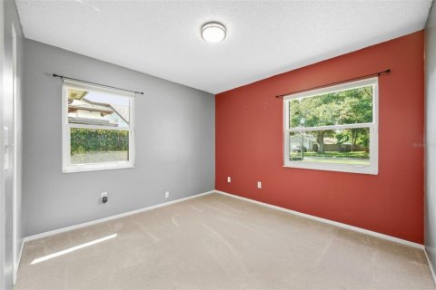 House in Casselberry, Florida 4 bedrooms, 165.55 sq.m. № 2391605 - photo 27