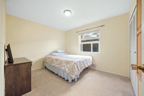 House in Casselberry, Florida 4 bedrooms, 165.55 sq.m. № 2391605 - photo 25