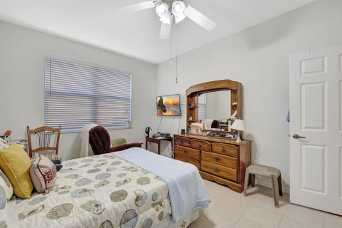 House in Port St. Lucie, Florida 2 bedrooms, 132.85 sq.m. № 2147166 - photo 21