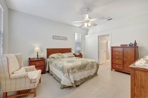 House in Port St. Lucie, Florida 2 bedrooms, 132.85 sq.m. № 2147166 - photo 15