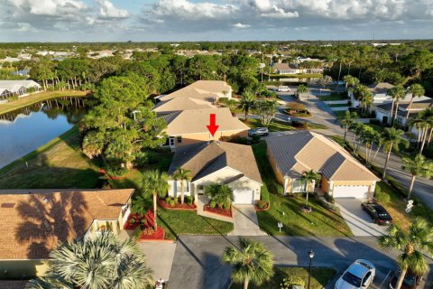 House in Port St. Lucie, Florida 2 bedrooms, 132.85 sq.m. № 2147166 - photo 30