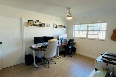 Villa ou maison à vendre à Pembroke Pines, Floride: 3 chambres, 143.35 m2 № 2025273 - photo 21