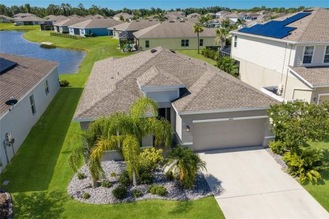 House in Parrish, Florida 3 bedrooms, 142.42 sq.m. № 2150320 - photo 3
