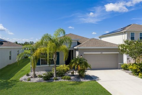 House in Parrish, Florida 3 bedrooms, 142.42 sq.m. № 2150320 - photo 2
