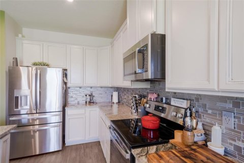 House in Parrish, Florida 3 bedrooms, 142.42 sq.m. № 2150320 - photo 18
