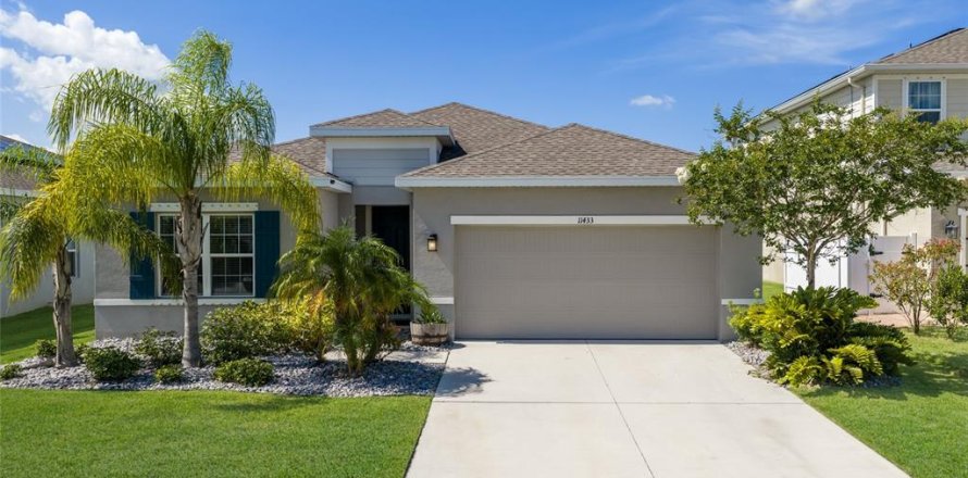 House in Parrish, Florida 3 bedrooms, 142.42 sq.m. № 2150320