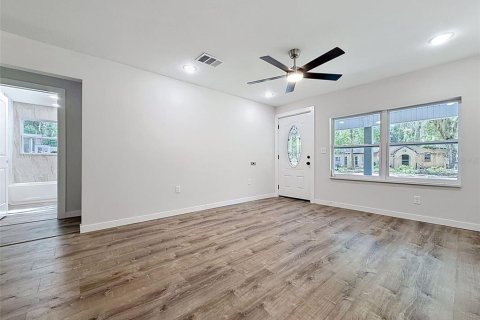 House in Crystal River, Florida 3 bedrooms, 130.06 sq.m. № 2120002 - photo 29