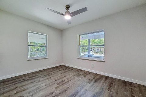 House in Crystal River, Florida 3 bedrooms, 130.06 sq.m. № 2120002 - photo 20