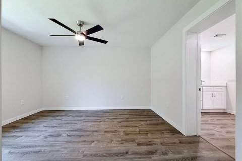 House in Crystal River, Florida 3 bedrooms, 130.06 sq.m. № 2120002 - photo 14