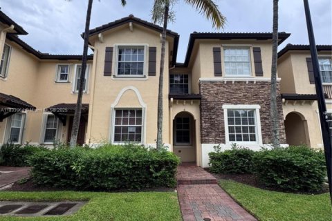 Casa en venta en Cutler Bay, Florida, 3 dormitorios, 123.1 m2 № 1814831 - foto 1
