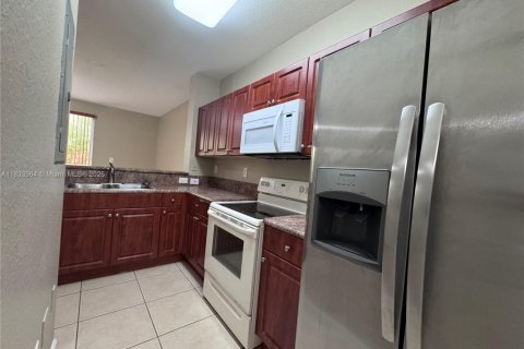 Casa en venta en Cutler Bay, Florida, 3 dormitorios, 123.1 m2 № 1814831 - foto 11