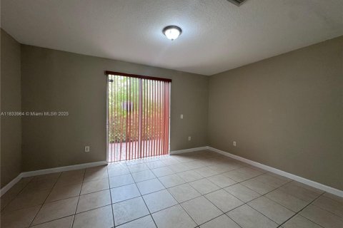Casa en venta en Cutler Bay, Florida, 3 dormitorios, 123.1 m2 № 1814831 - foto 14