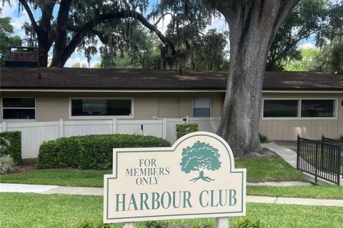 Condo in Altamonte Springs, Florida, 3 bedrooms № 2142614 - photo 30