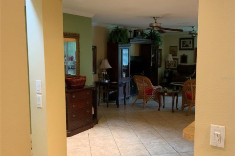 Condo in Altamonte Springs, Florida, 3 bedrooms № 2142614 - photo 16