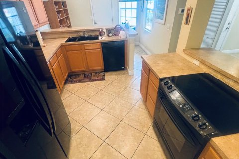 Condo in Altamonte Springs, Florida, 3 bedrooms № 2142614 - photo 9