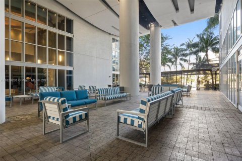 Propiedad comercial en venta en Miami, Florida № 1788842 - foto 26