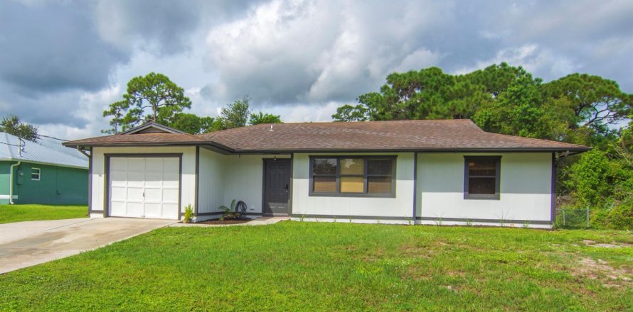 Casa en St. Lucie, Florida 3 dormitorios, 115.76 m2 № 2384531