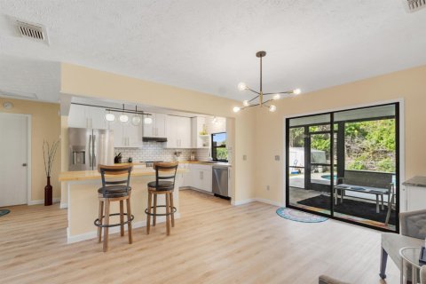 Casa en venta en St. Lucie, Florida, 3 dormitorios, 115.76 m2 № 2384531 - foto 10