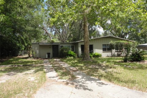 House in Gainesville, Florida 4 bedrooms, 150.22 sq.m. № 2207954 - photo 2