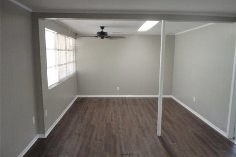 House in Gainesville, Florida 4 bedrooms, 150.22 sq.m. № 2207954 - photo 13