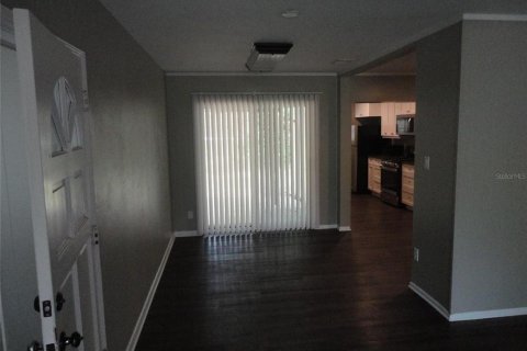 House in Gainesville, Florida 4 bedrooms, 150.22 sq.m. № 2207954 - photo 4