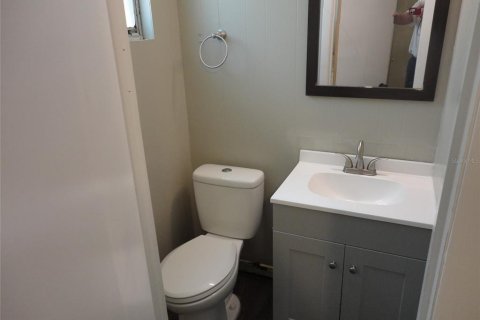 House in Gainesville, Florida 4 bedrooms, 150.22 sq.m. № 2207954 - photo 16