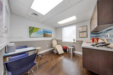 Immobilier commercial à vendre à Miami, Floride № 2002832 - photo 27