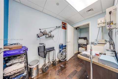 Immobilier commercial à vendre à Miami, Floride № 2002832 - photo 24