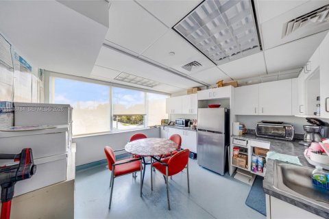 Immobilier commercial à vendre à Miami, Floride № 2002832 - photo 15