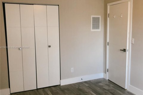 Apartment in Coral Gables, Florida 1 bedroom, 65.03 sq.m. № 1964930 - photo 13