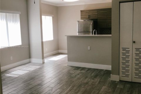 Apartment in Coral Gables, Florida 1 bedroom, 65.03 sq.m. № 1964930 - photo 3