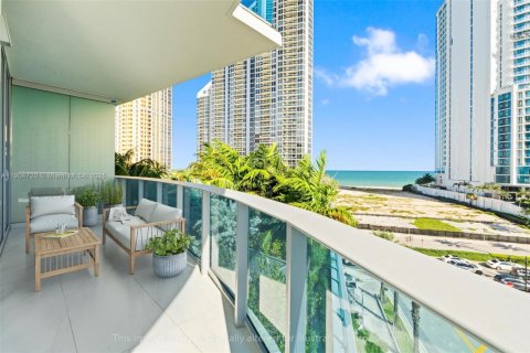 Copropriété à vendre à Sunny Isles Beach, Floride: 3 chambres, 182.46 m2 № 1955950 - photo 1