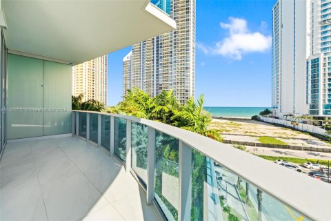 Copropriété à vendre à Sunny Isles Beach, Floride: 3 chambres, 182.46 m2 № 1955950 - photo 6