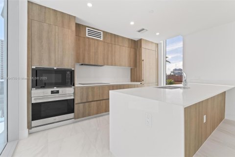Copropriété à vendre à Sunny Isles Beach, Floride: 3 chambres, 182.46 m2 № 1955950 - photo 25