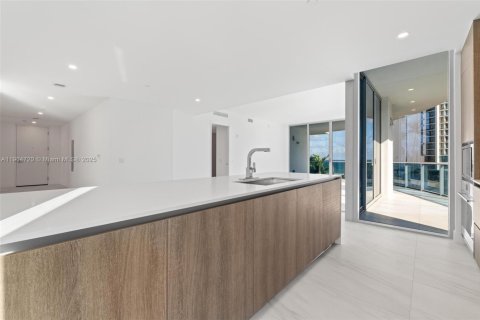 Copropriété à vendre à Sunny Isles Beach, Floride: 3 chambres, 182.46 m2 № 1955950 - photo 28