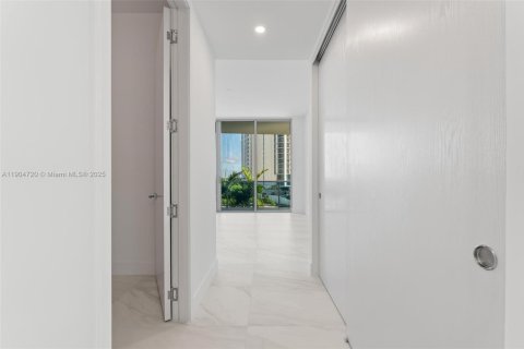Copropriété à vendre à Sunny Isles Beach, Floride: 3 chambres, 182.46 m2 № 1955950 - photo 9
