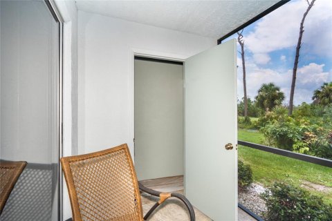 Купить кондоминиум в Энглвуд, Флорида 8 комнат, 101.45м2, № 1832645 - фото 11