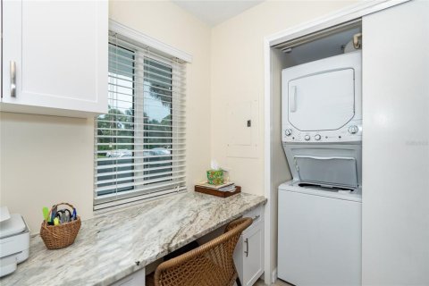 Купить кондоминиум в Энглвуд, Флорида 8 комнат, 101.45м2, № 1832645 - фото 19