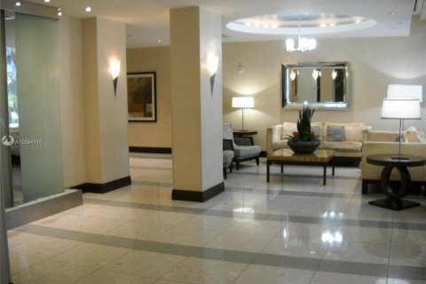 Condo in Hollywood, Florida, 2 bedrooms № 1984864 - photo 30